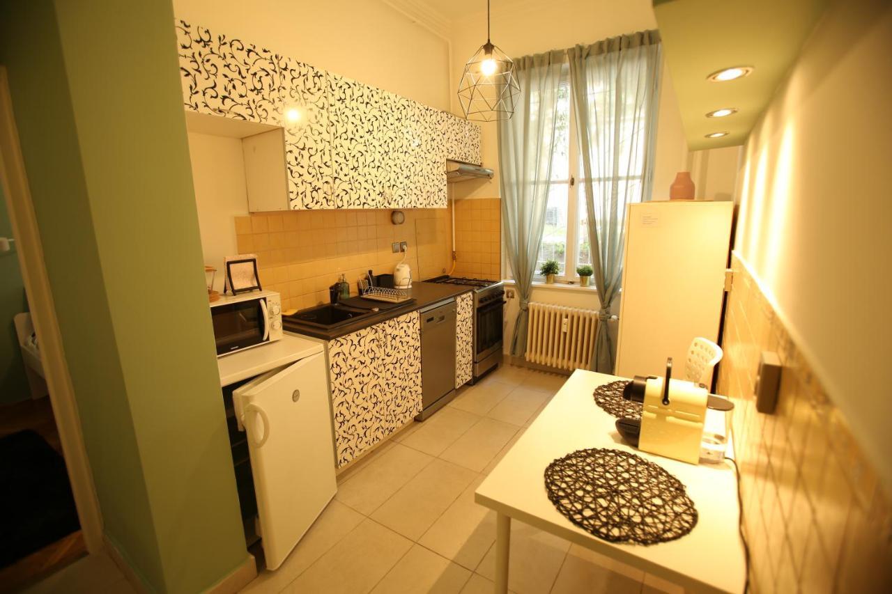 Ferienwohnung Castle Courtyard Hideaway Budapest Exterior foto