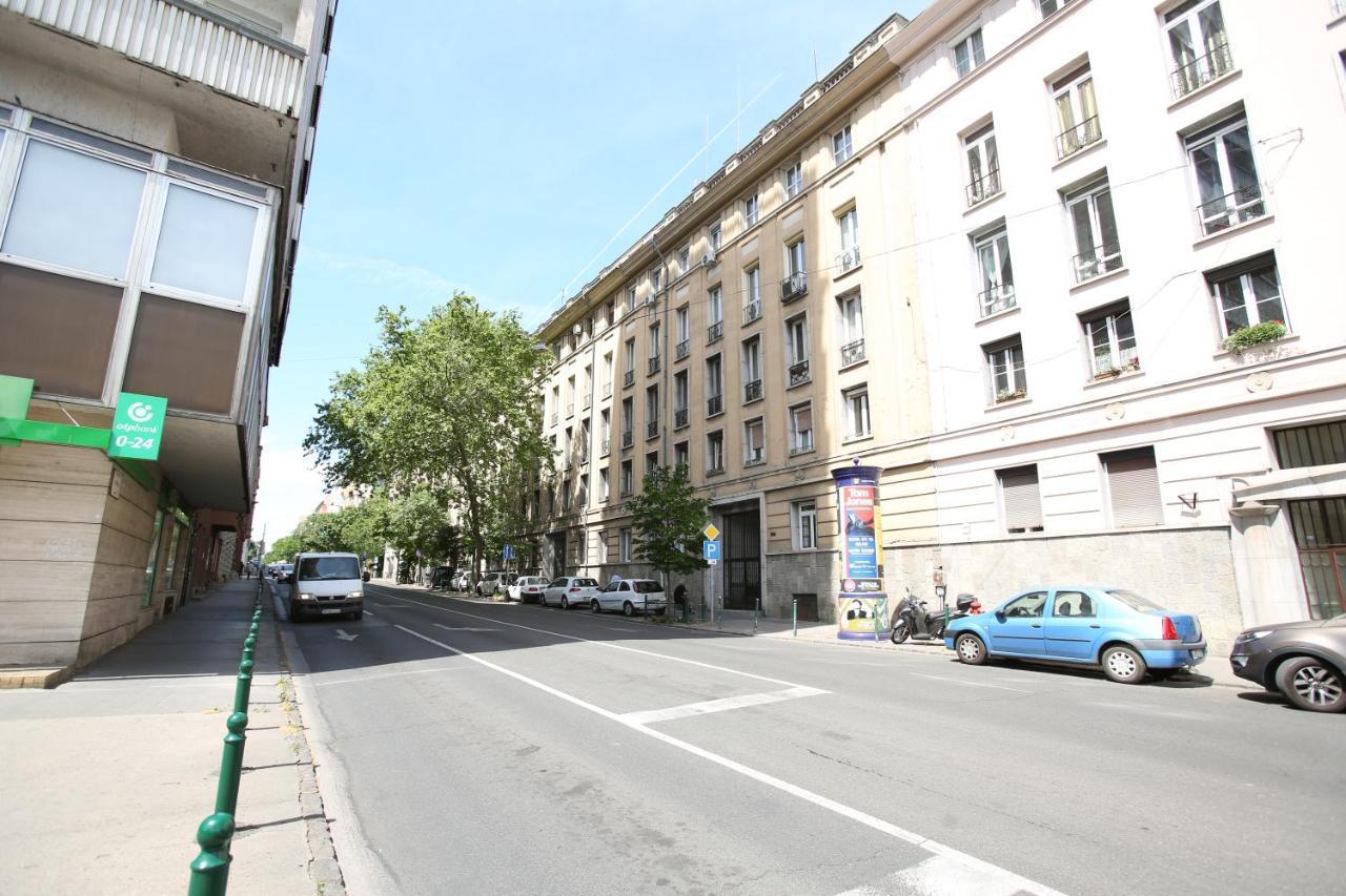 Ferienwohnung Castle Courtyard Hideaway Budapest Exterior foto
